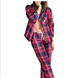 Victoria’s Secret Red,Navy,Green Plaid 2 Pc Pajama Set LS Top Sz L